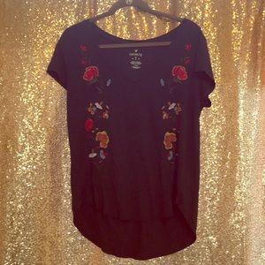 American Eagle Favorite Tee